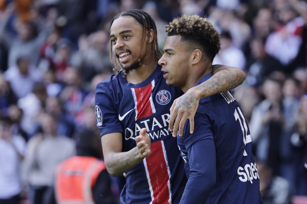 特别是在下 特别是在下